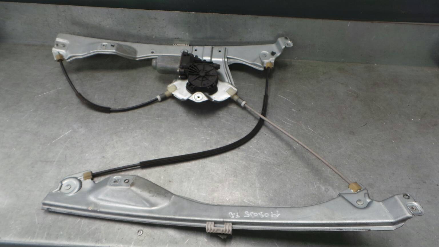 Right front window regulator RENAULT Clio III (BR0/1, CR0/1)