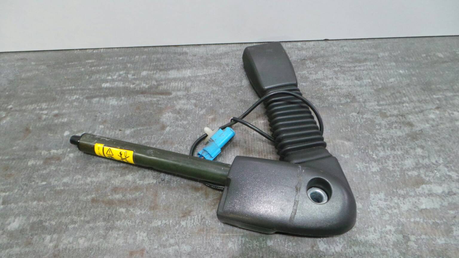 Right front seatbelt pretensioner ROVER 25 (RF)
