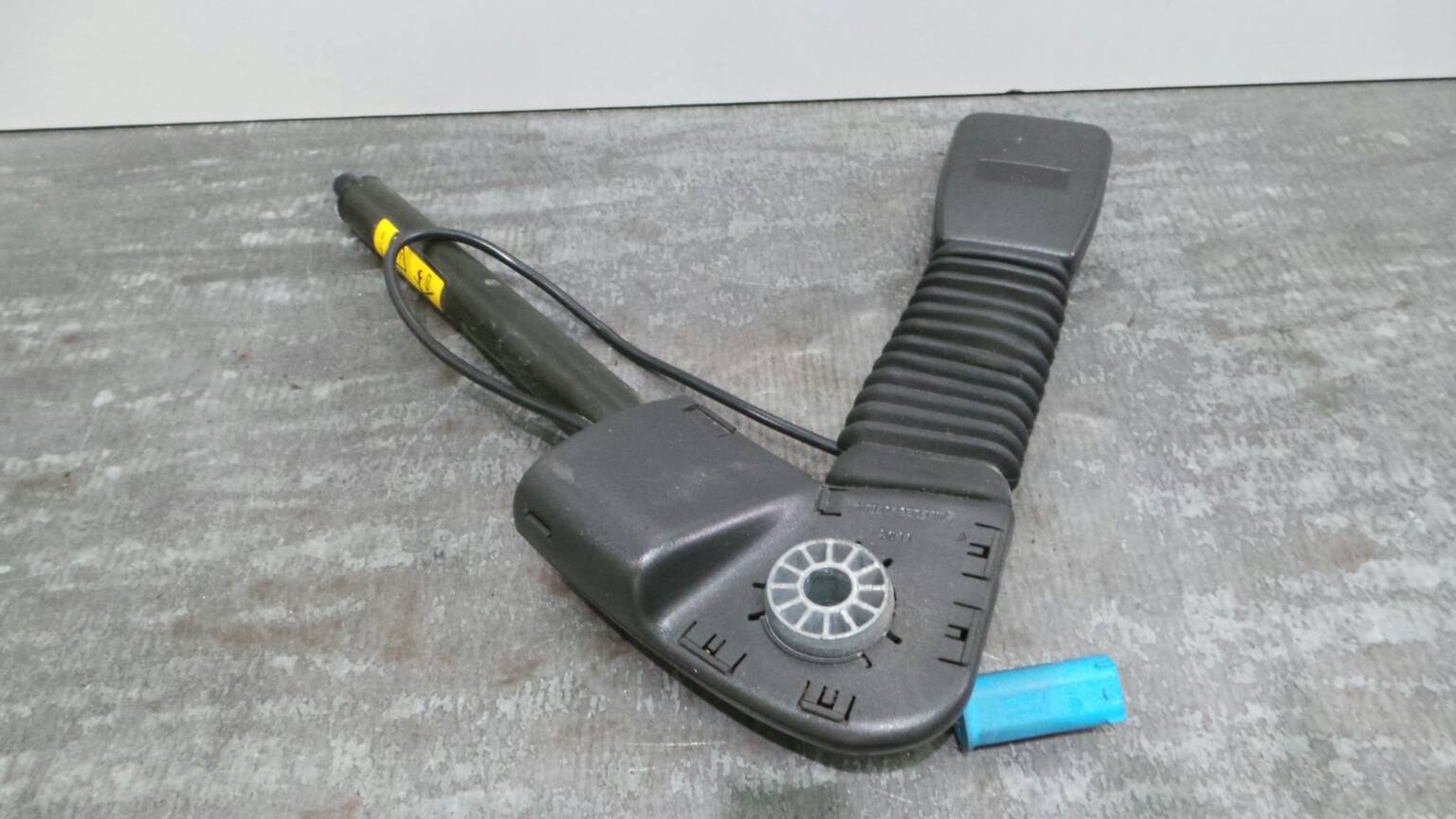 Left front seatbelt pretensioner ROVER 25 (RF)