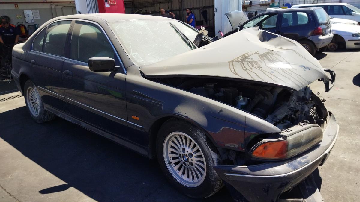 Suporte lâmpada esquerdo BMW 5 (1995- 2003) com Garantia | Rodapeças