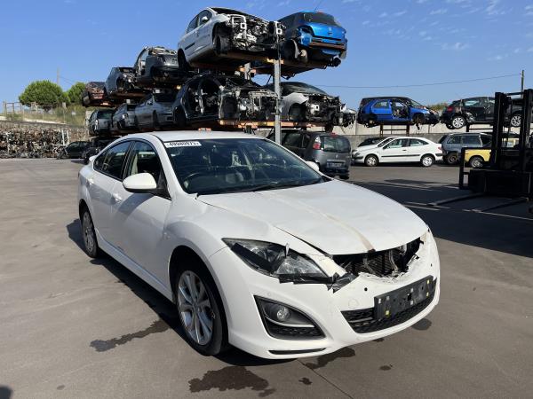 6 Hatchback  MAZDA - ID V_1999