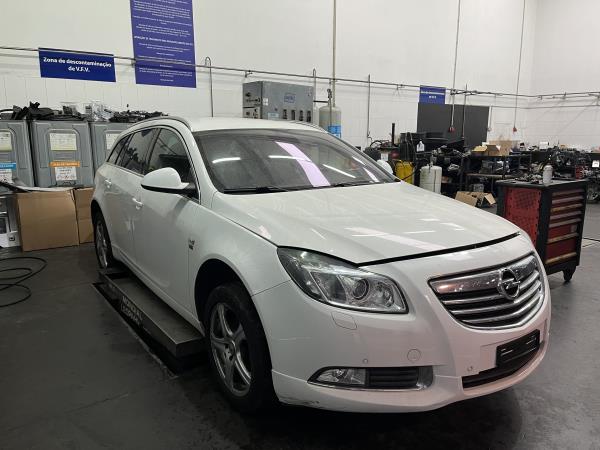 Insignia A Sedan  OPEL - ID V_2039