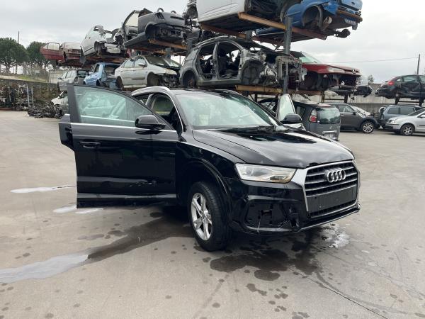 Q3  AUDI - ID V_2041