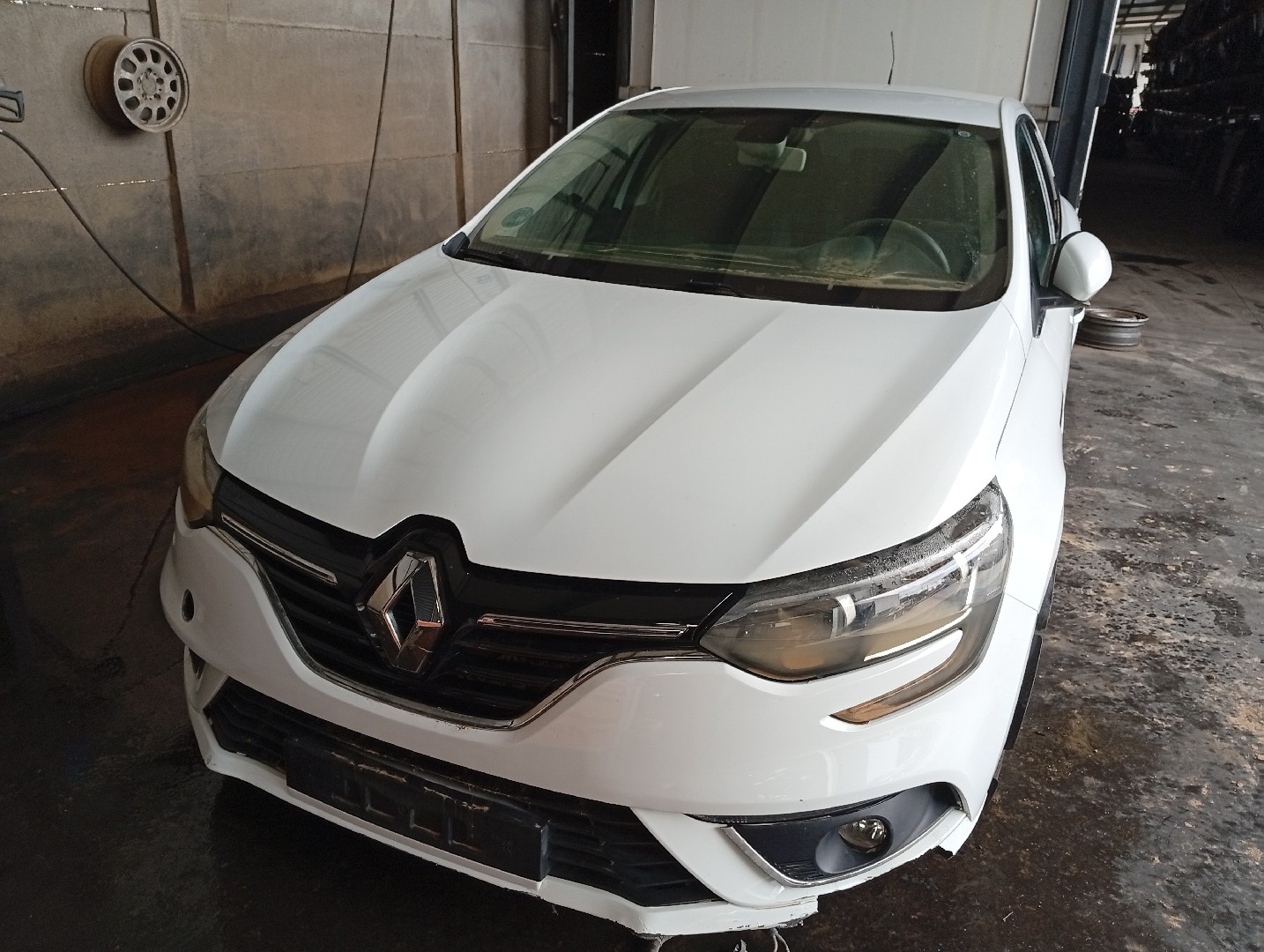 Megane IV  RENAULT - ID V_2103
