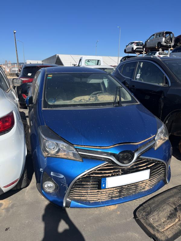 Yaris  TOYOTA - ID V_2140