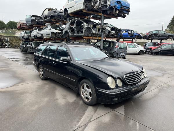 Classe E  MERCEDES-BENZ - ID V_945