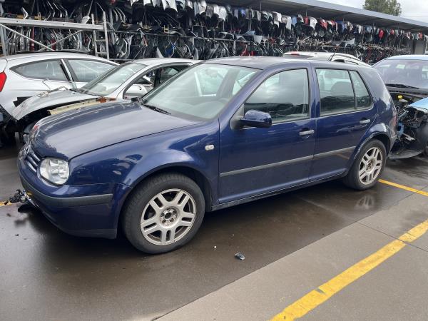 Golf IV  VOLKSWAGEN - ID V_982
