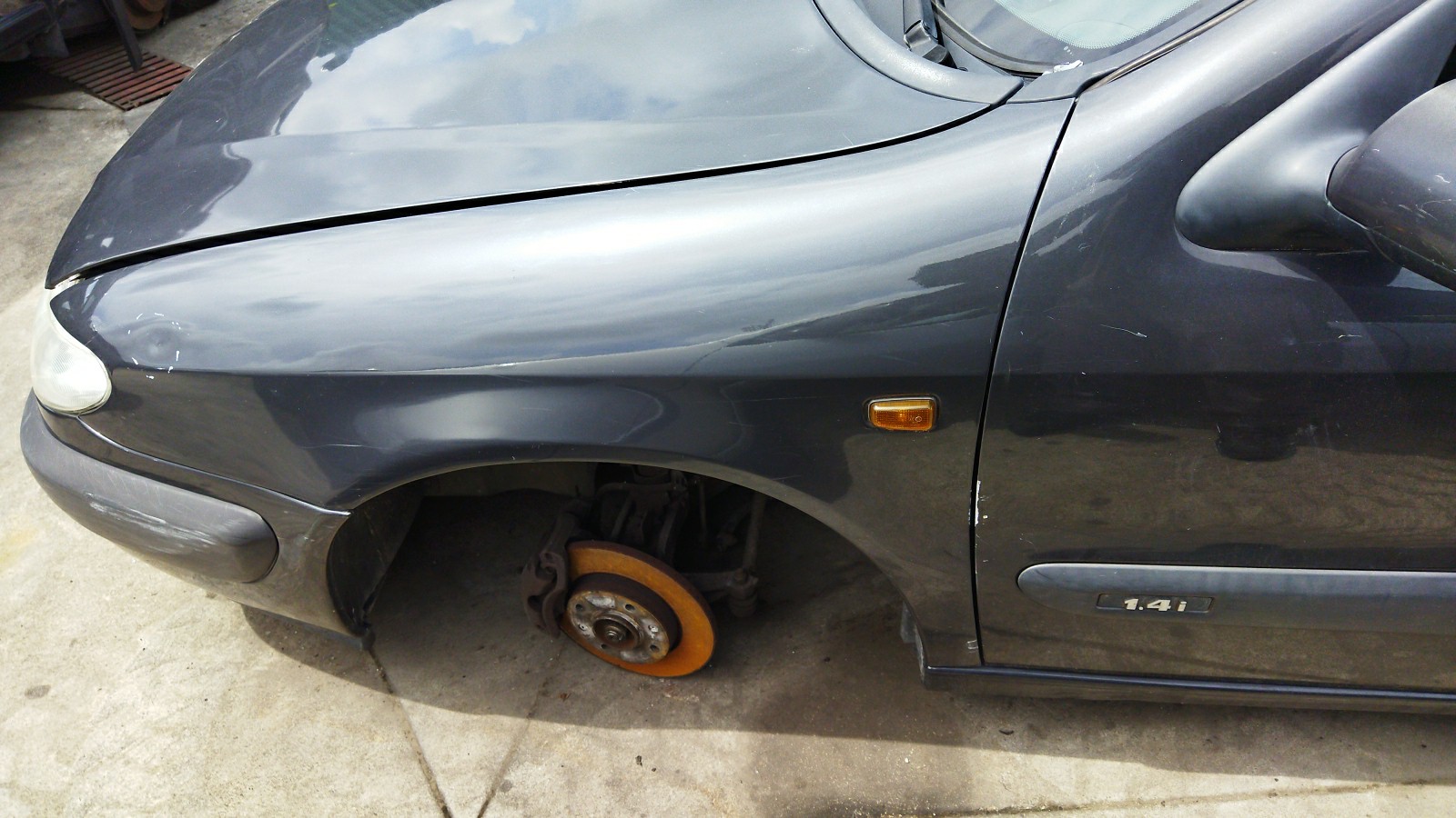 Guarda-lamas esquerdo CITROEN XSARA (N1) | 97 - 05