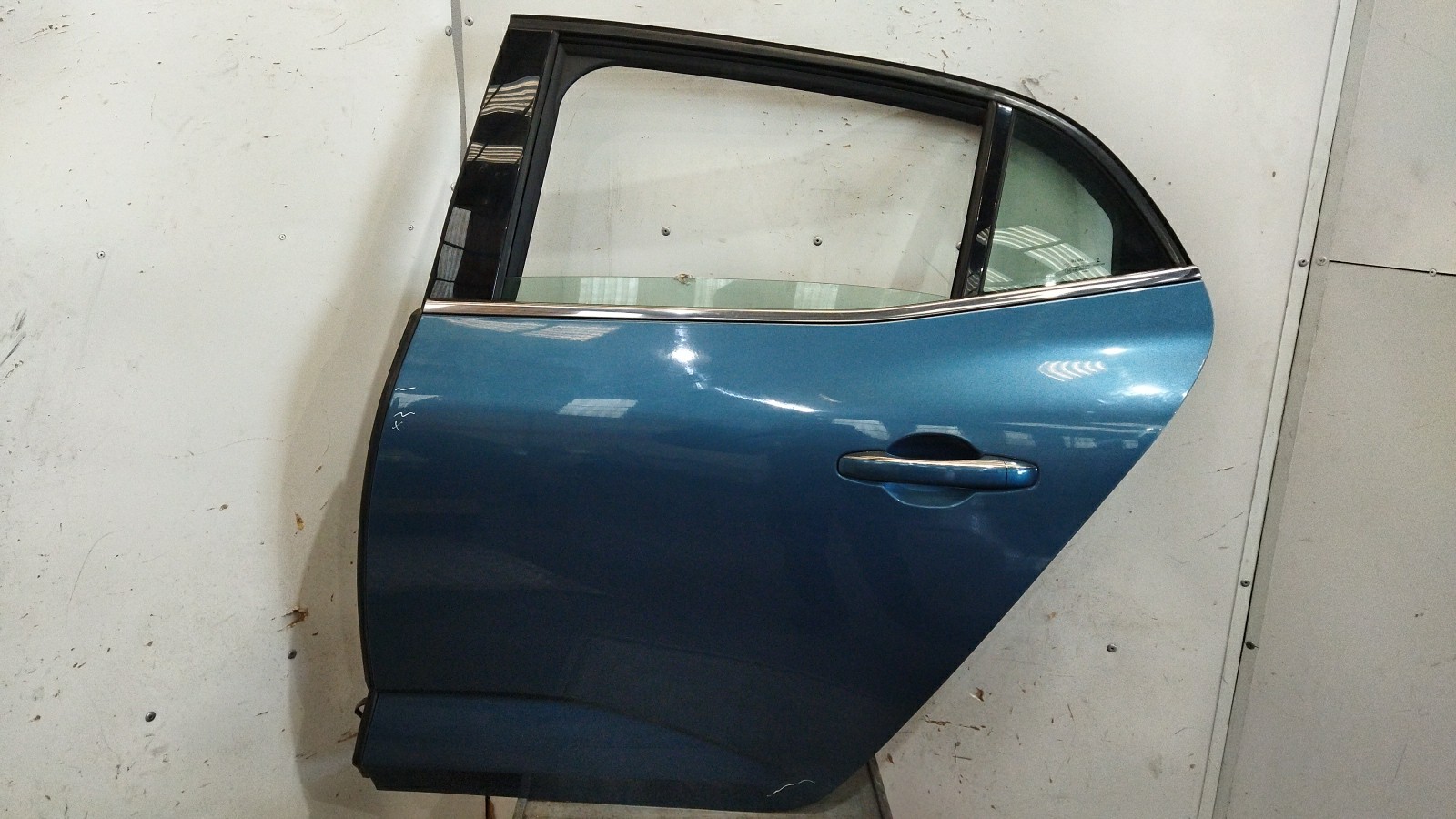 Left Rear Door RENAULT MEGANE IV Hatchback (B9A/M/N_) | 15 - 