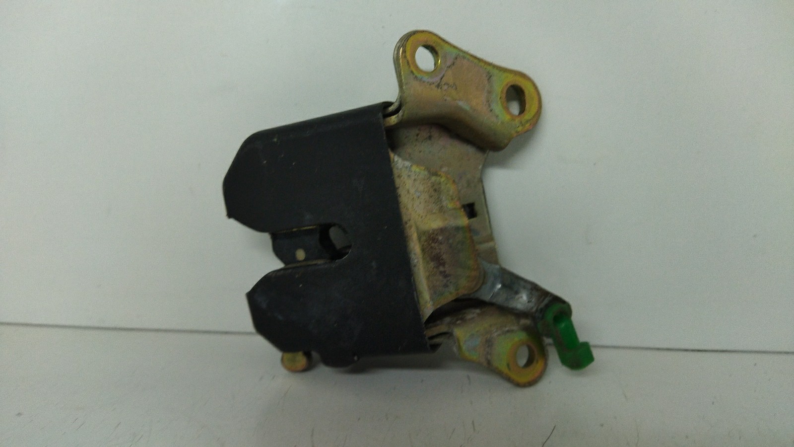 Tailgate Lock TOYOTA COROLLA Compact (_E11_) | 97 - 02 Imagem-0