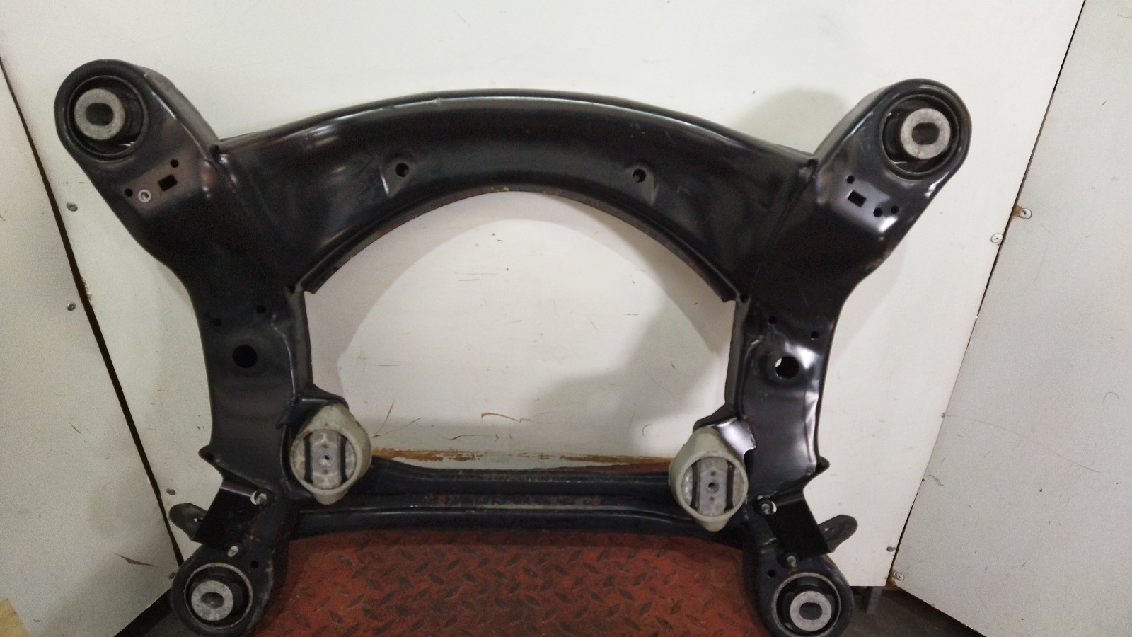 Charriot AUDI A6 (4F2, C6) | 04 - 11