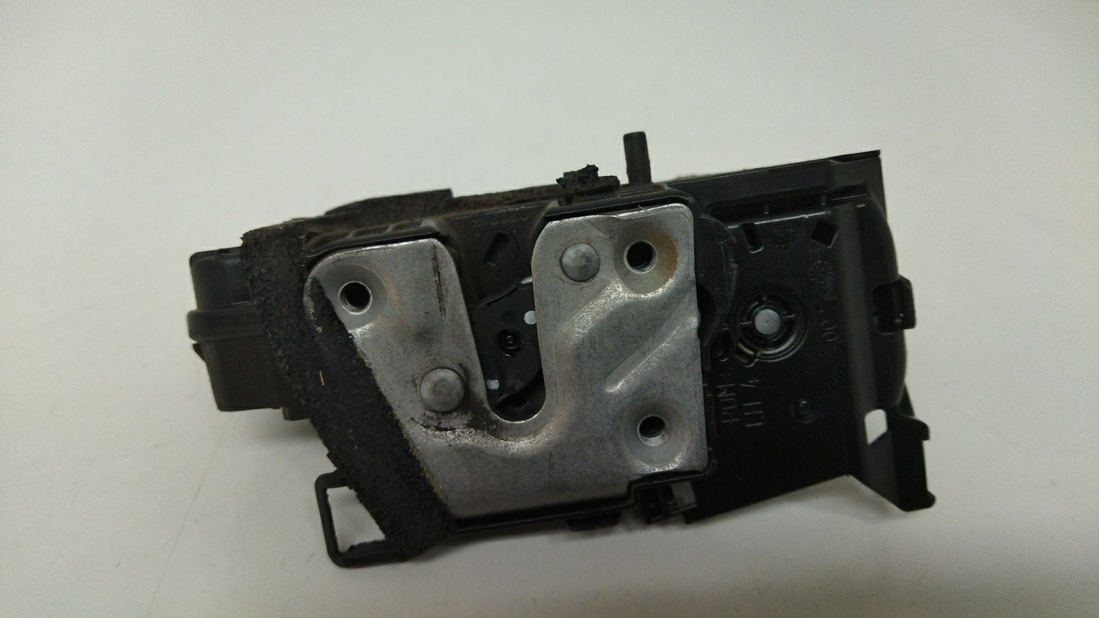 Rear Left Lock RENAULT CAPTUR I (J5_, H5_) | 13 - 