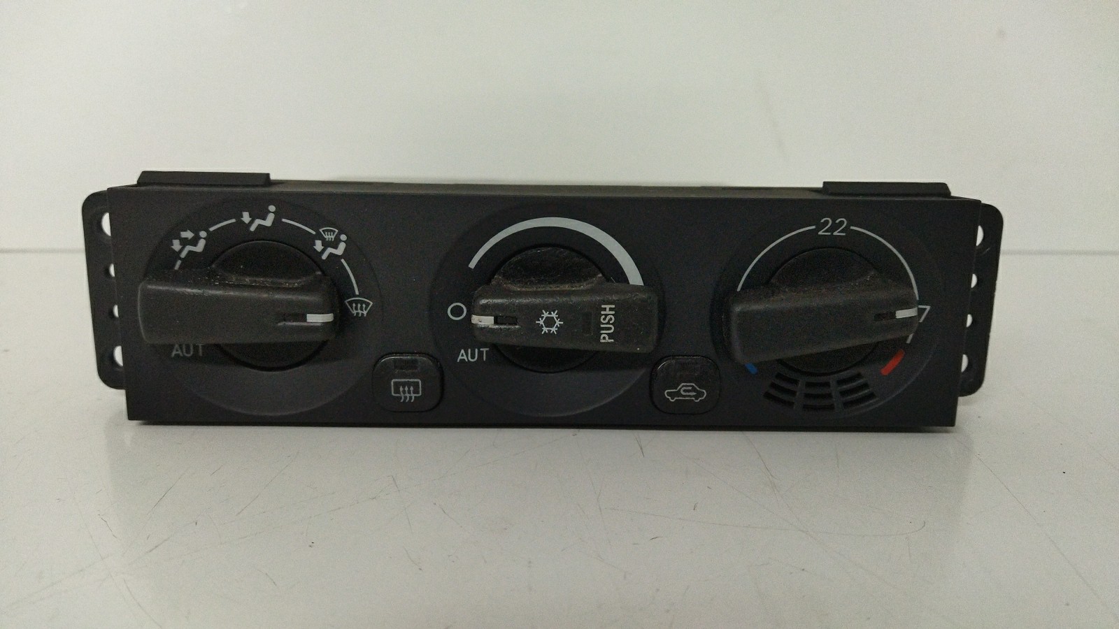 Comando chauffage MITSUBISHI CARISMA (DA_) | 95 - 06