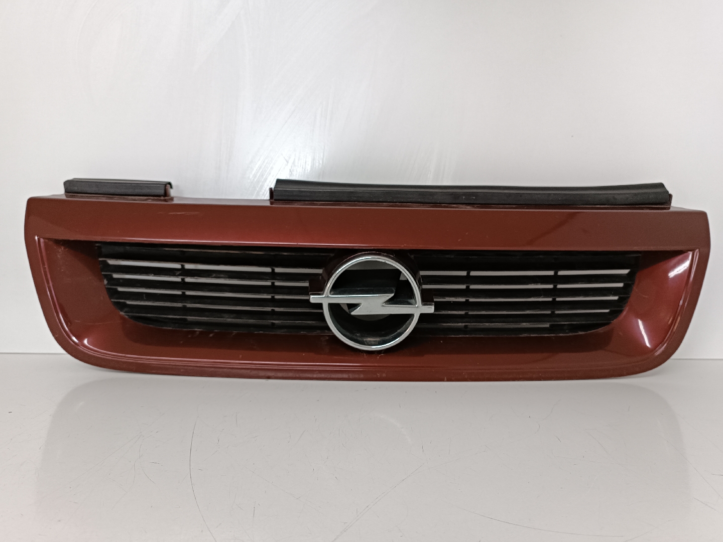 Front Grille OPEL VECTRA A (J89) | 88 - 95