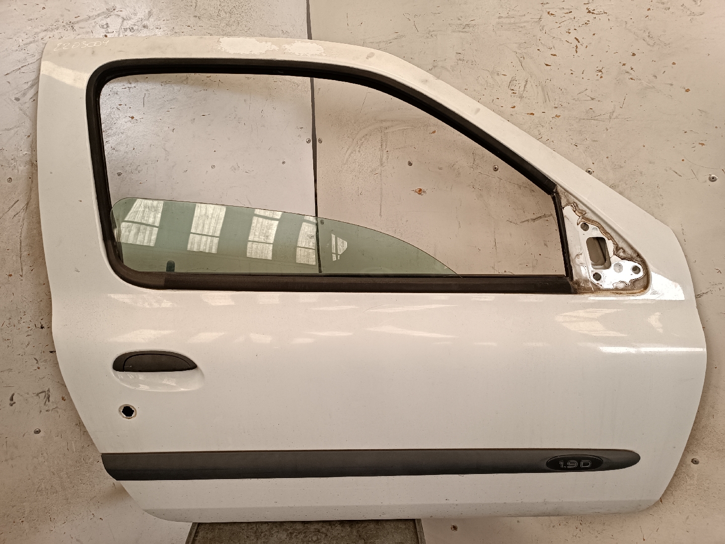 Right Front Door RENAULT CLIO II Caixa (SB0/1/2_) | 98 - 