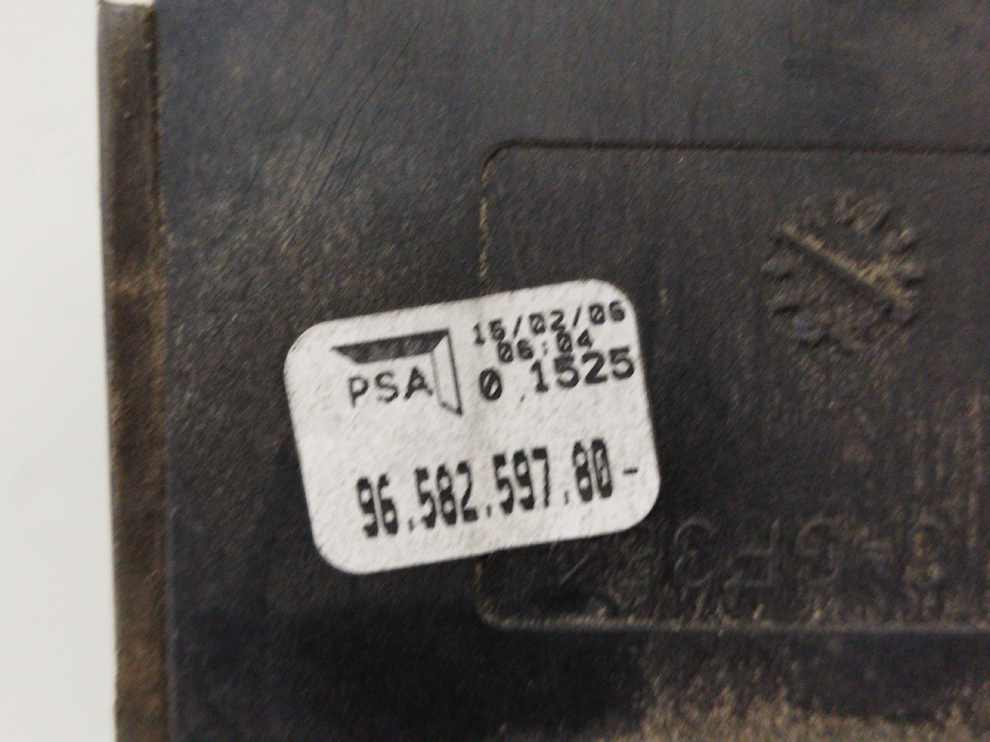 Selector da caixa manual PEUGEOT 407 SW (6E_) | 04 - 11 Imagem-4