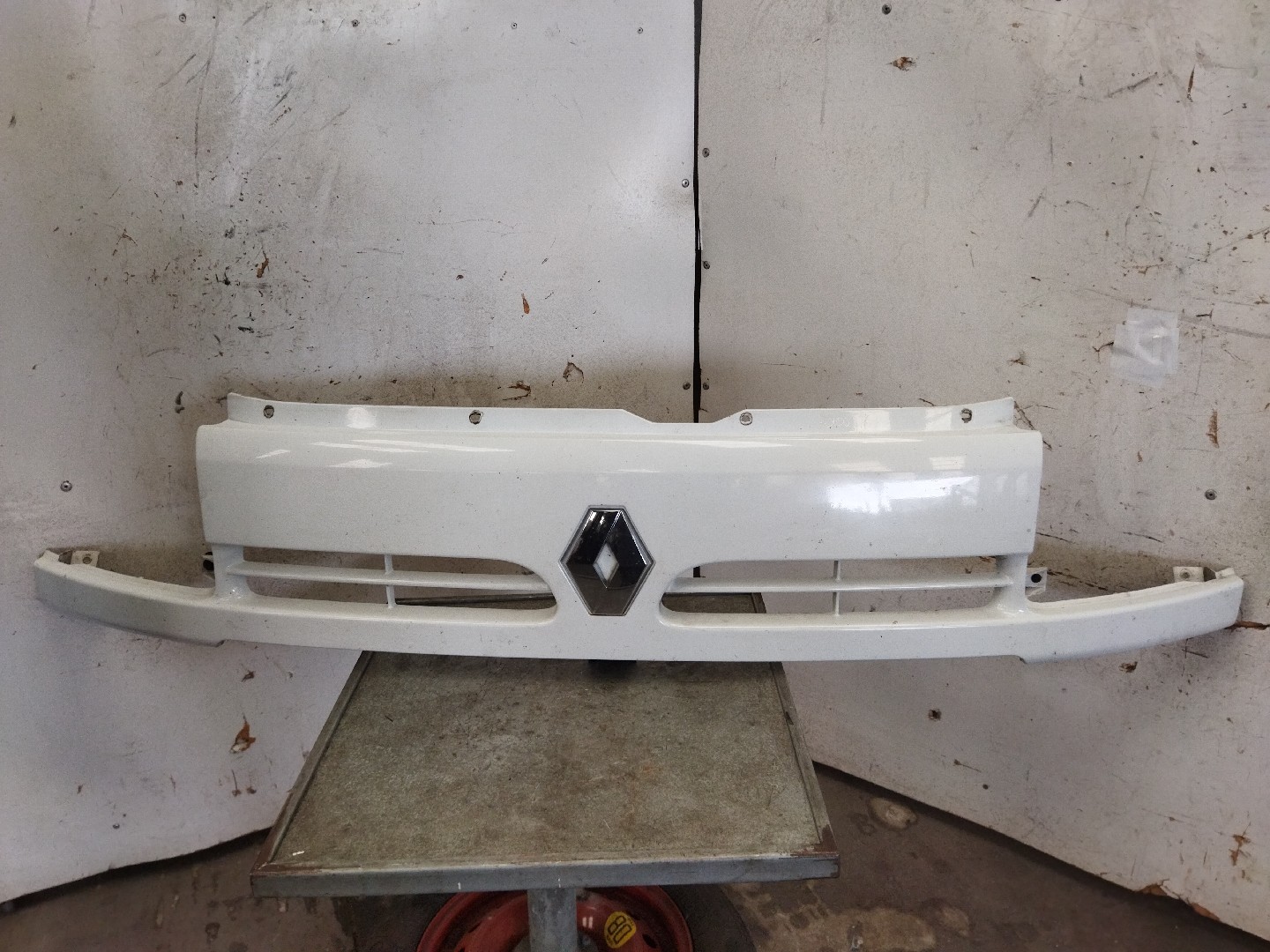 Front Grille RENAULT MASTER II Autocarro (JD) | 98 - 