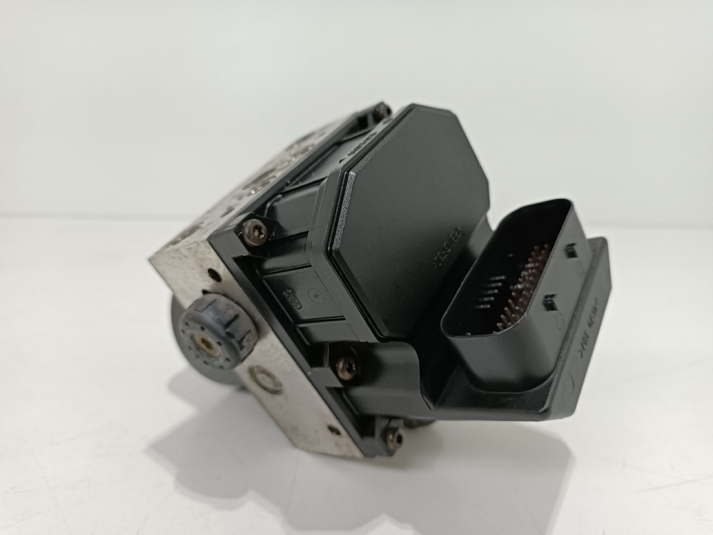 tomzz Audio 2414-025 Kit de façade d'autoradio compatible avec Fiat Stilo année de construction 2001-2008 Version professionnelle Montage à vis avec compartiment de rangement Adaptateur radio ISO