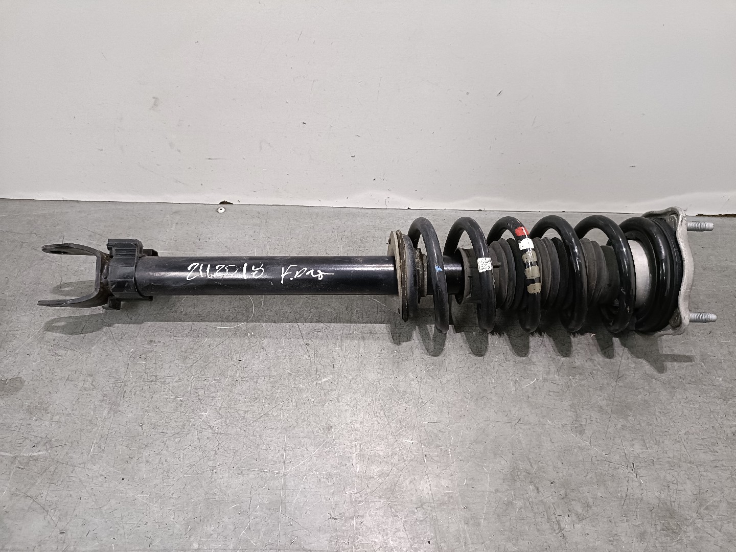 Right Front Shock Absorber MERCEDES-BENZ C-CLASS Coupé (C205) | 15 - 