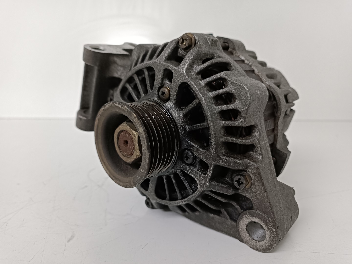 Alternator FORD FIESTA V (JH_, JD_) | 01 - 14
