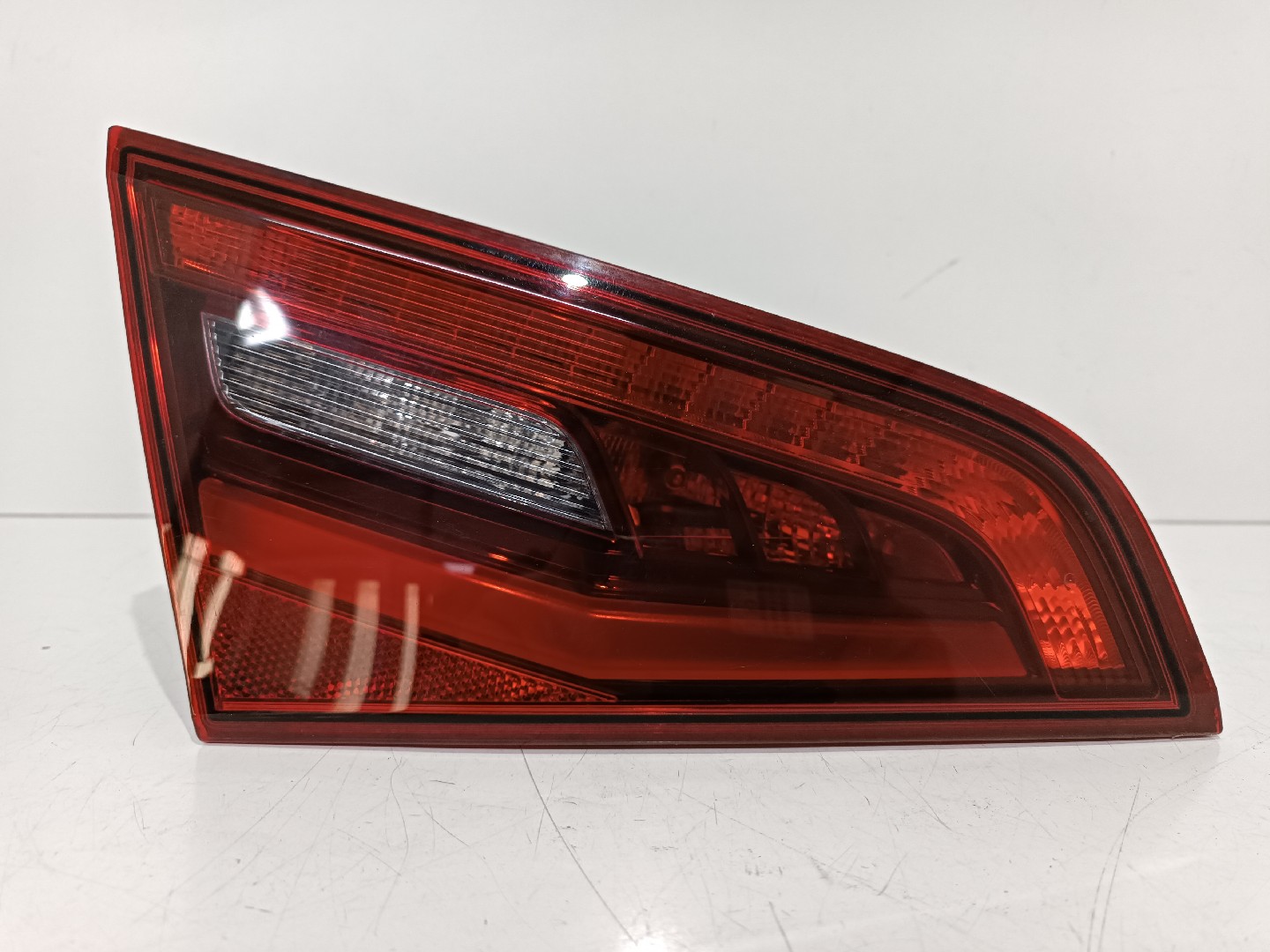Farolim esquerdo da mala AUDI A3 Sportback (8VA, 8VF) | 12 - 