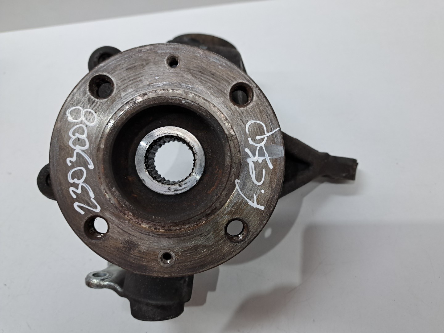 Manga de eixo frente esquerda PEUGEOT 205 Caixa | 90 - 97