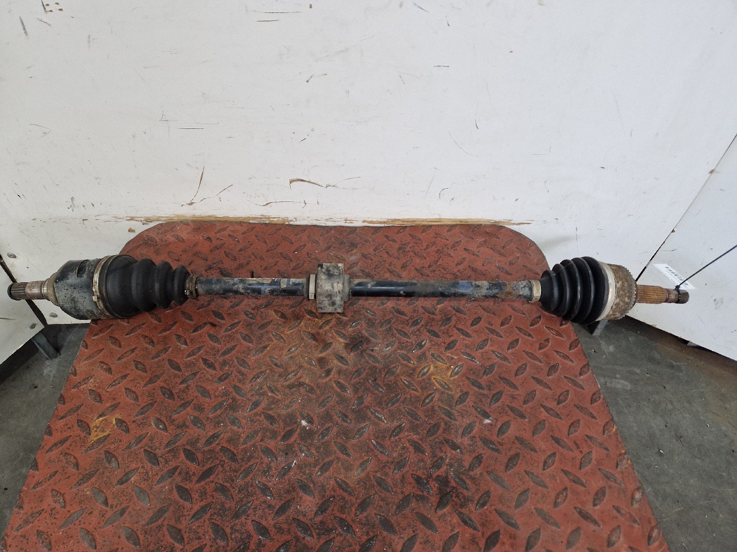 Left Front Driveshaft TOYOTA AVENSIS (_T22_) | 97 - 03