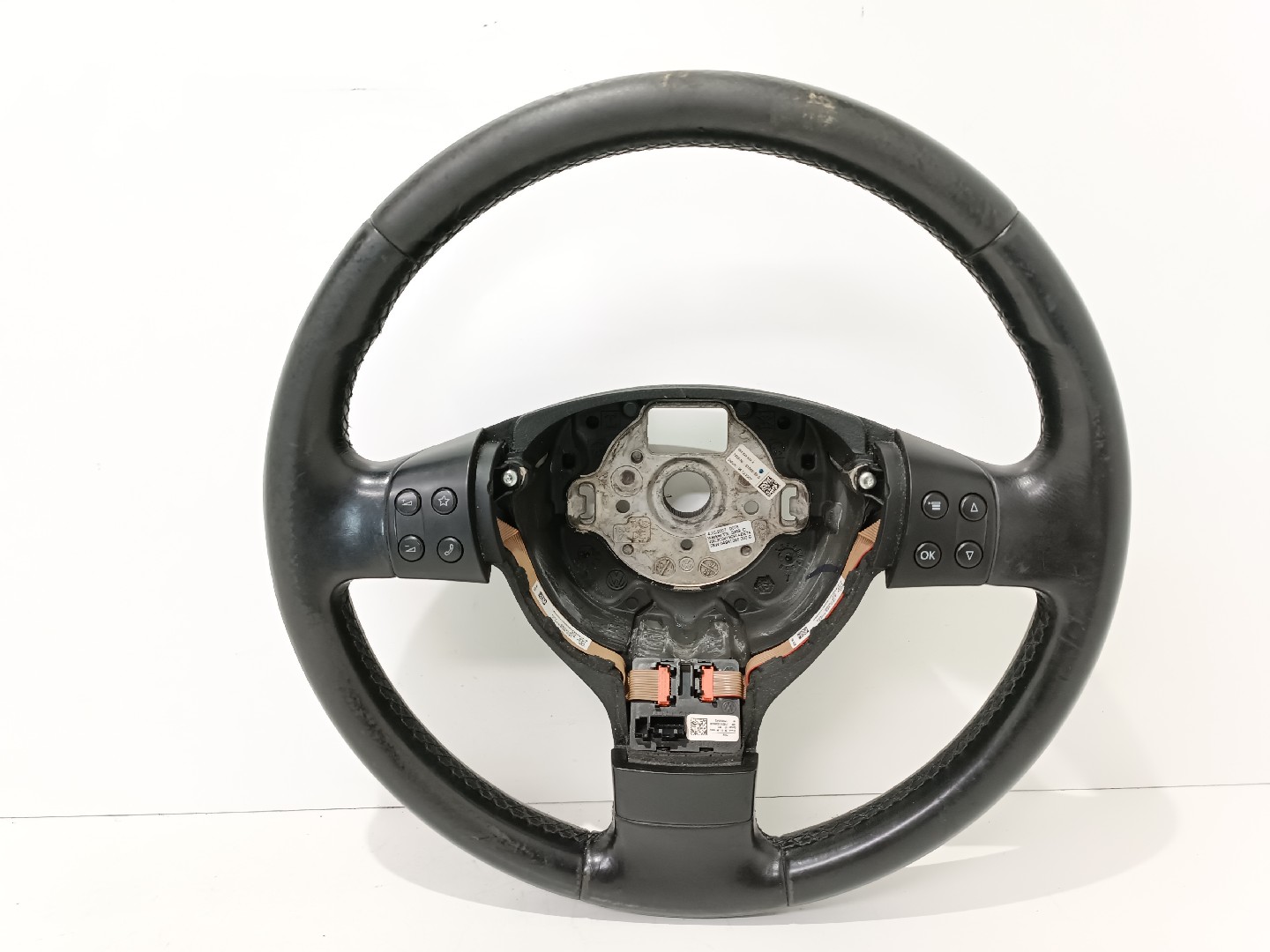 Steering Wheel VOLKSWAGEN PASSAT (3C2) | 05 - 10