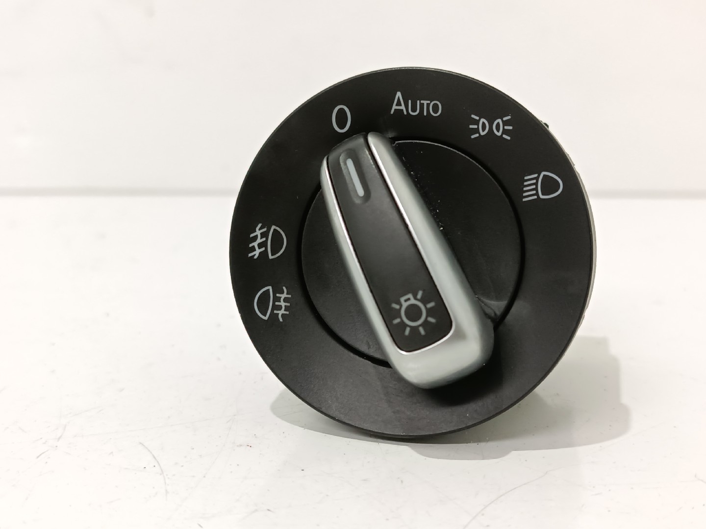 Switch VOLKSWAGEN PASSAT (3C2) | 05 - 10