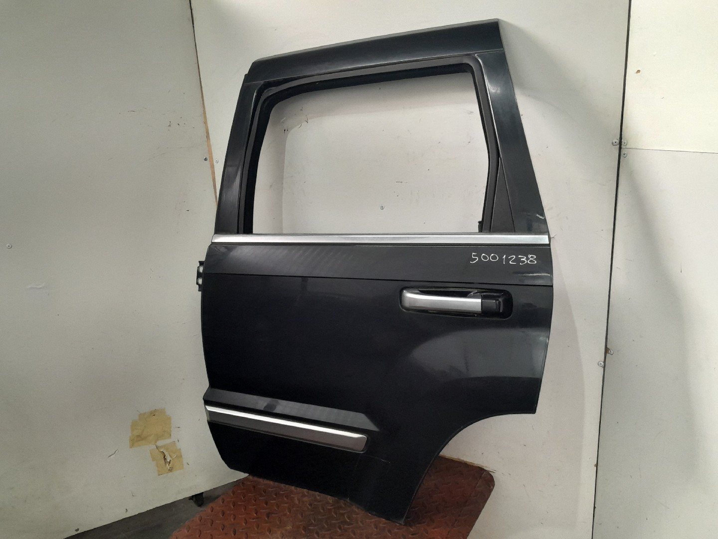 Porta trás esquerda JEEP GRAND CHEROKEE III (WH, WK) | 04 - 11 Imagem-1