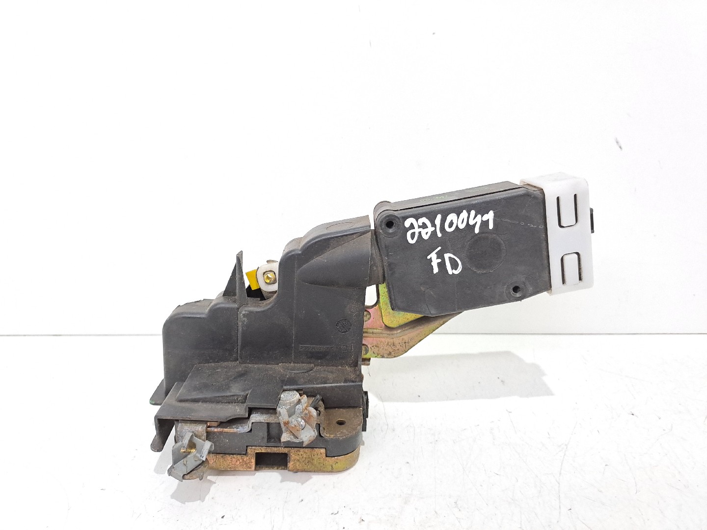 Fechadura frente direita MITSUBISHI SPACE STAR Veículo multiuso (DG_A) | 98 - 04
