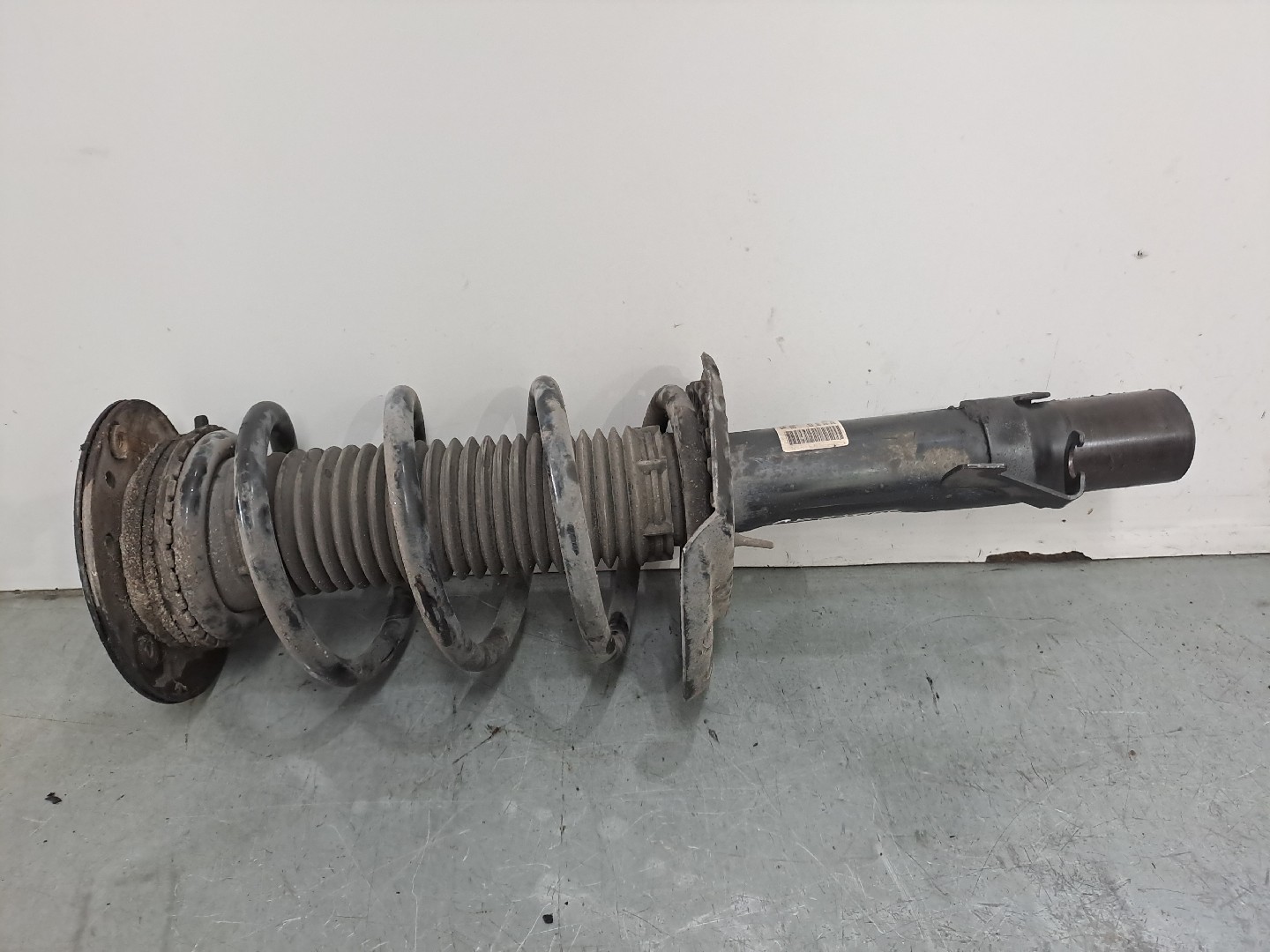 Amortecedor frente direito VOLVO V60 I (155, 157) | 10 - 