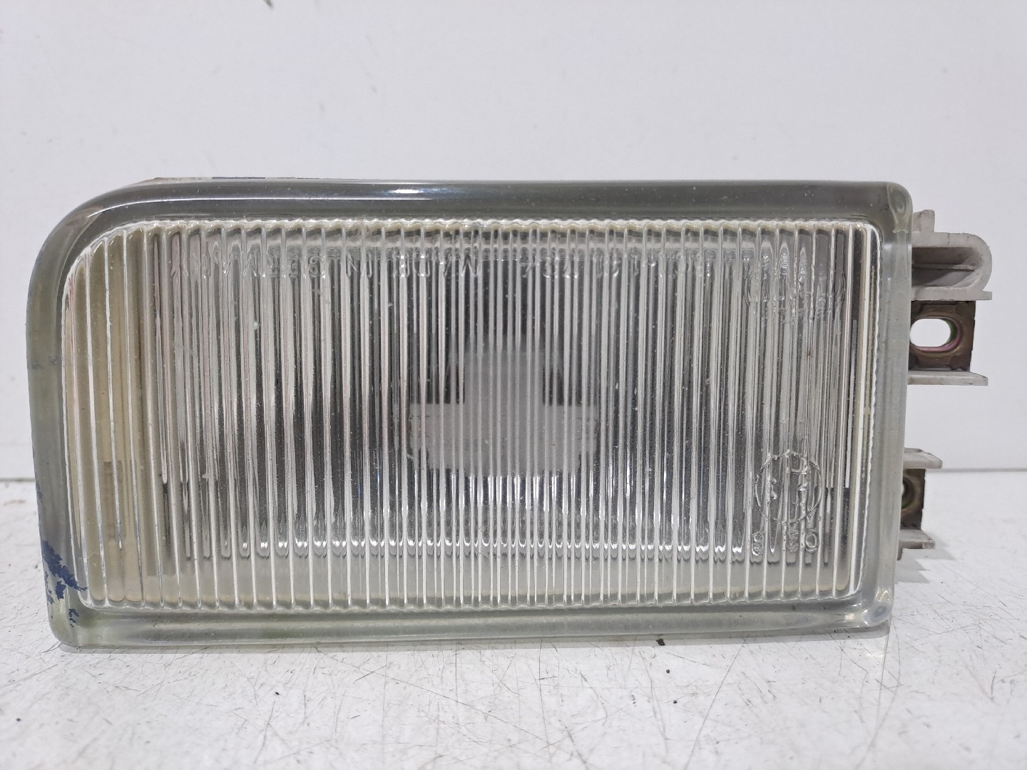 Farol Nevoeiro frente direito VOLKSWAGEN PASSAT (3A2, 35I) | 88 - 97