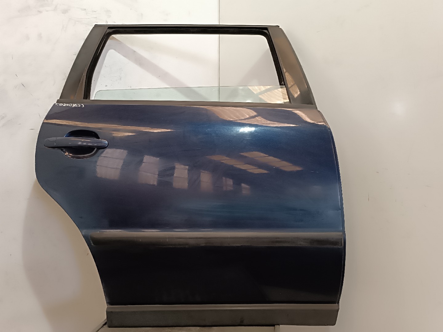 Porta trás direita VOLKSWAGEN PASSAT (3A2, 35I) | 88 - 97