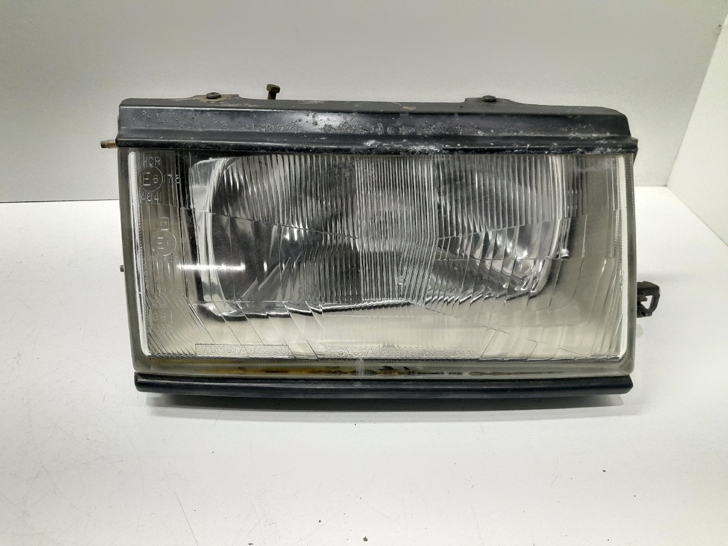 Right Headlight TOYOTA COROLLA (_E8_) | 83 - 89