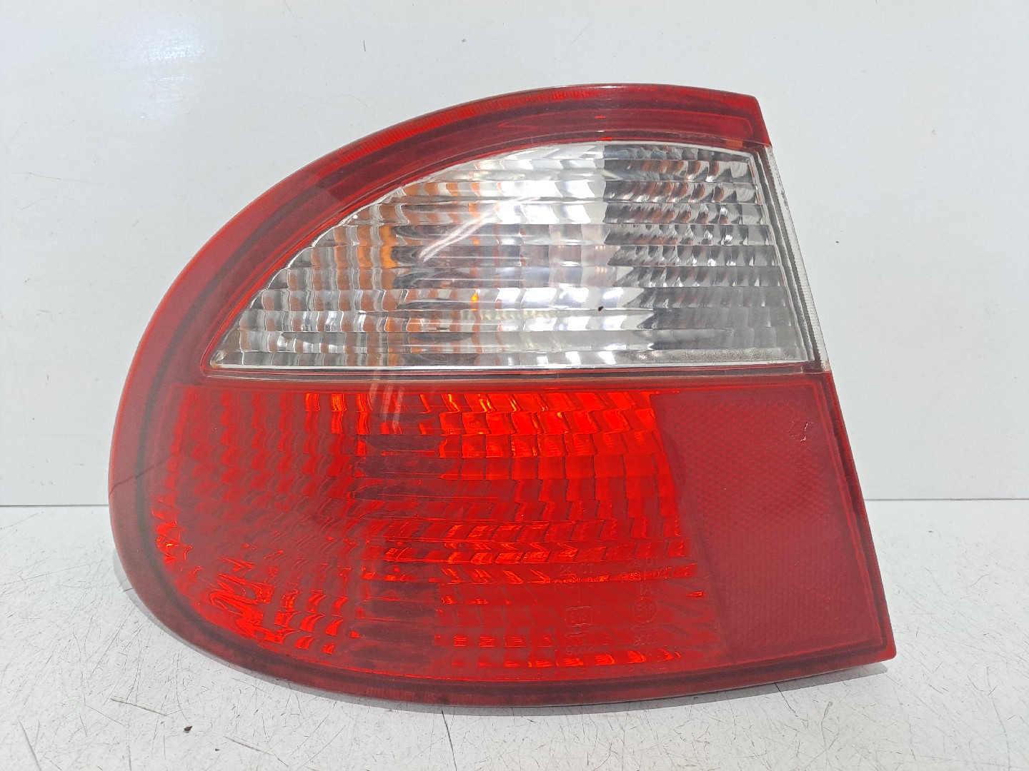 Left Taillight DAEWOO LANOS três volumes (KLAT) | 97 - 