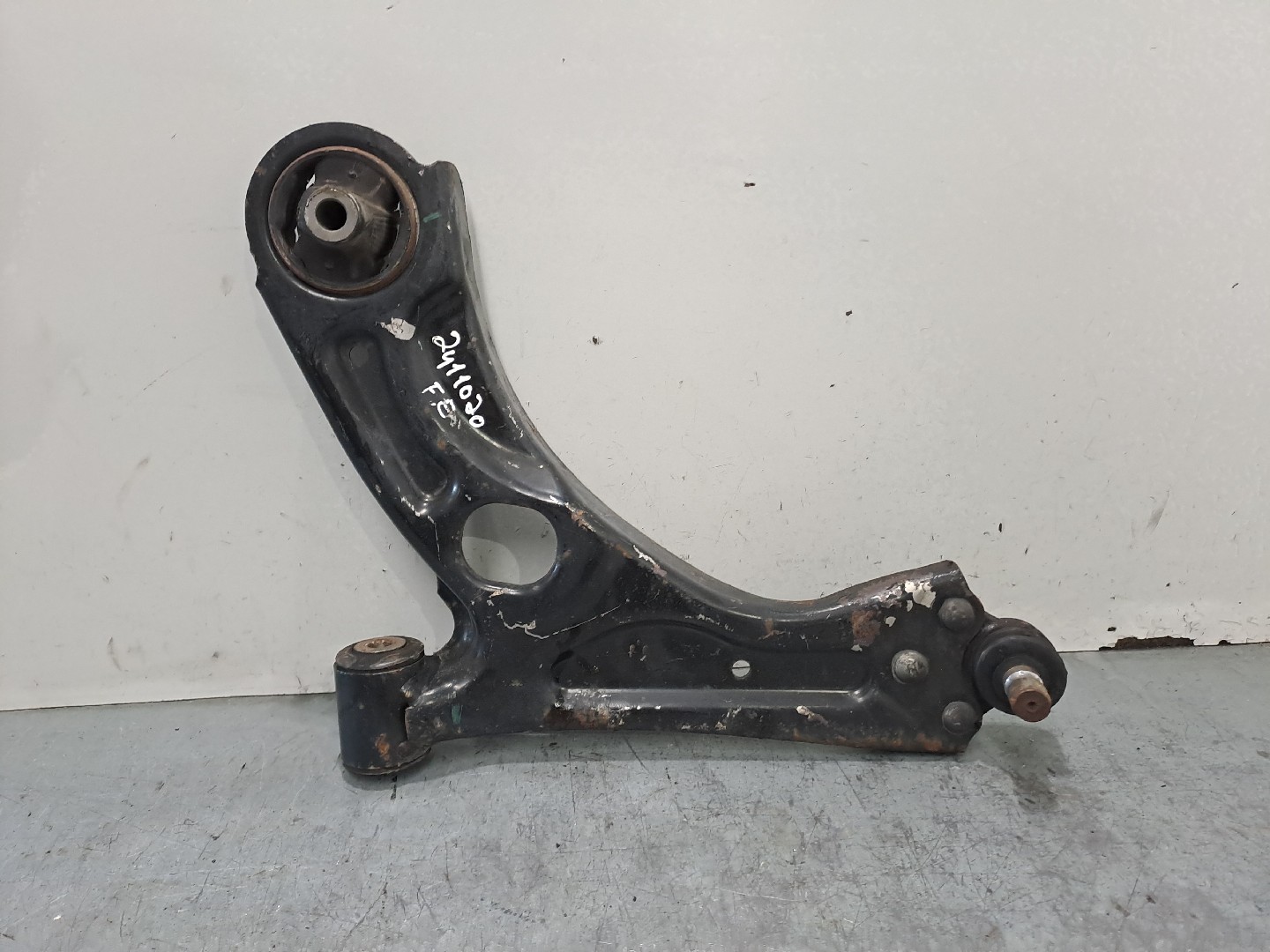 Braço suspensão frente esquerdo CHEVROLET AVEO Hatchback (T300) | 11 - 