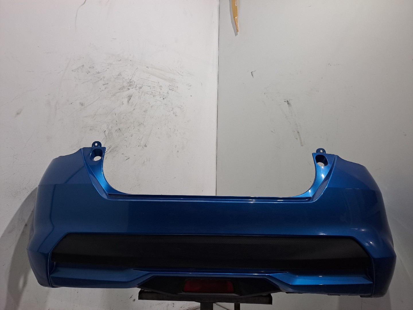 Pára-choques traseiro NISSAN MICRA V (K14) | 16 - 