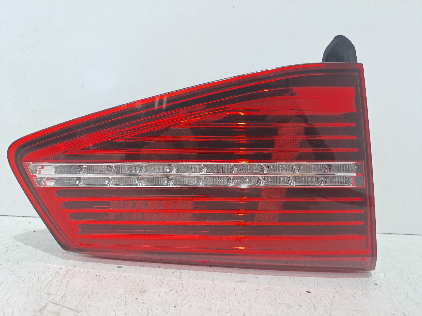 Farolim esquerdo da mala VOLKSWAGEN PASSAT Variant (3G5, CB5) | 14 - 