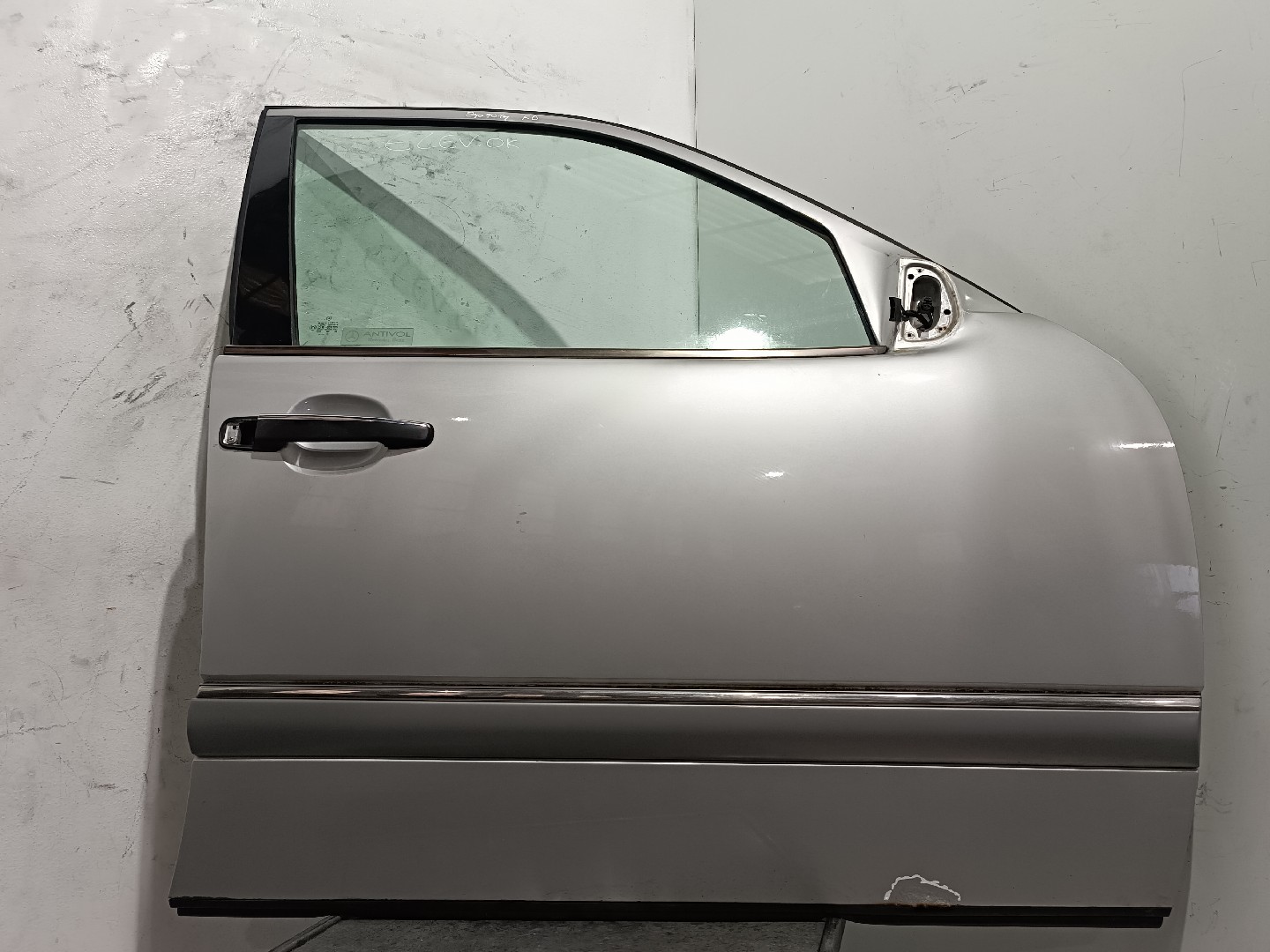 Right Front Door MERCEDES-BENZ E-CLASS (W210) | 95 - 03