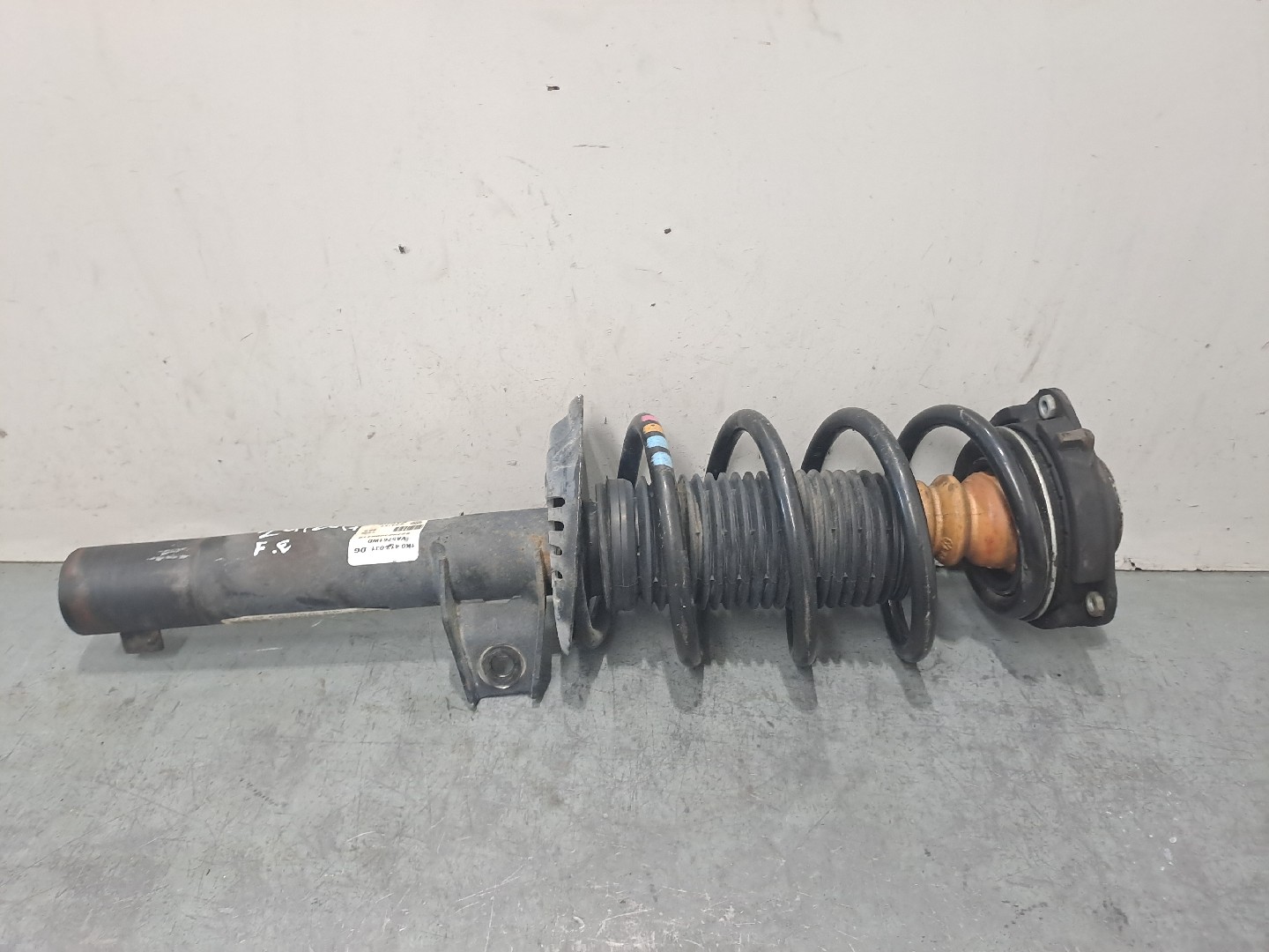 Right Front Shock Absorber VOLKSWAGEN GOLF VI Variant (AJ5) | 09 - 14