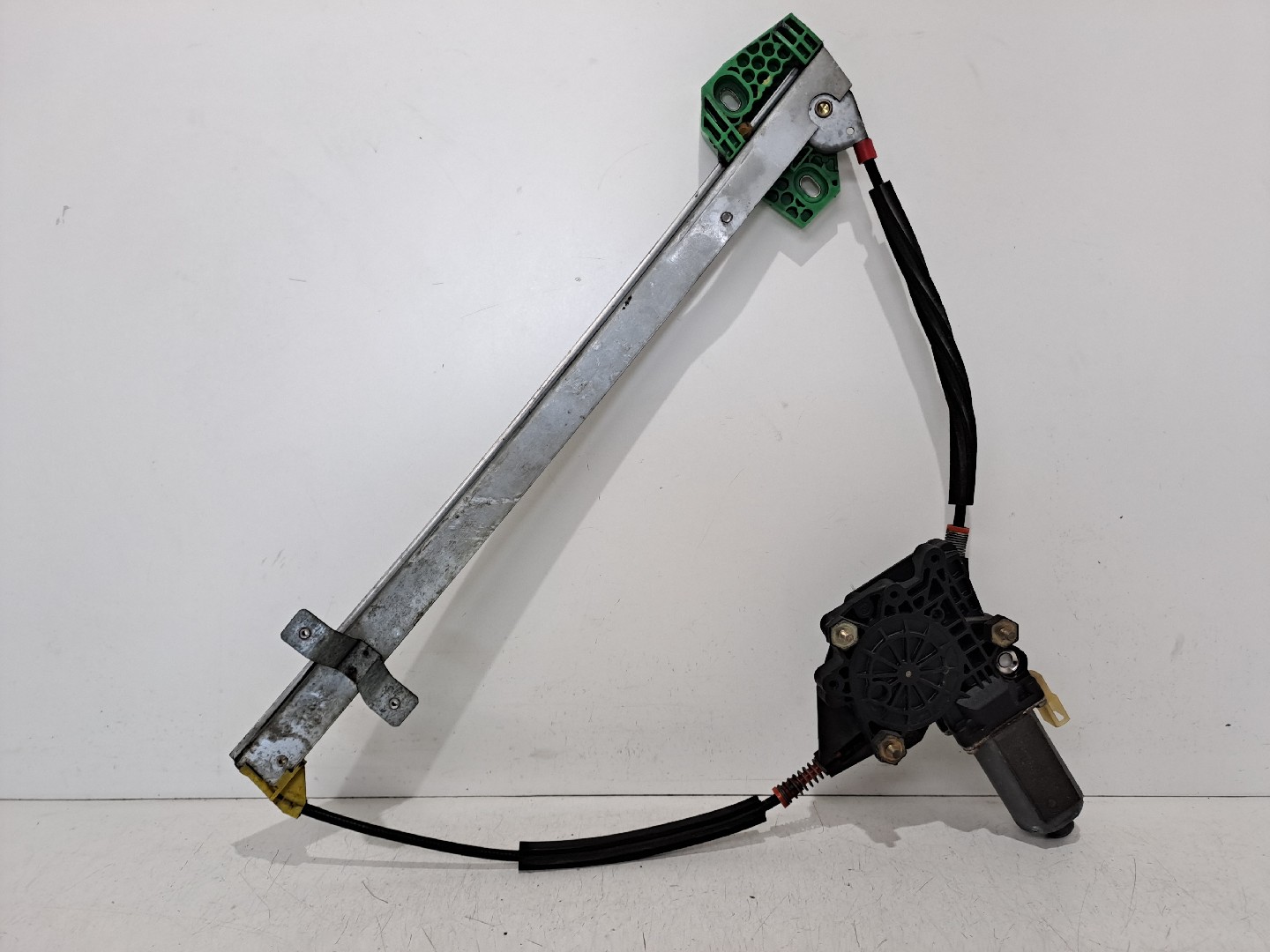 Elevador vidro frente esquerdo FORD KA (RB_) | 96 - 08