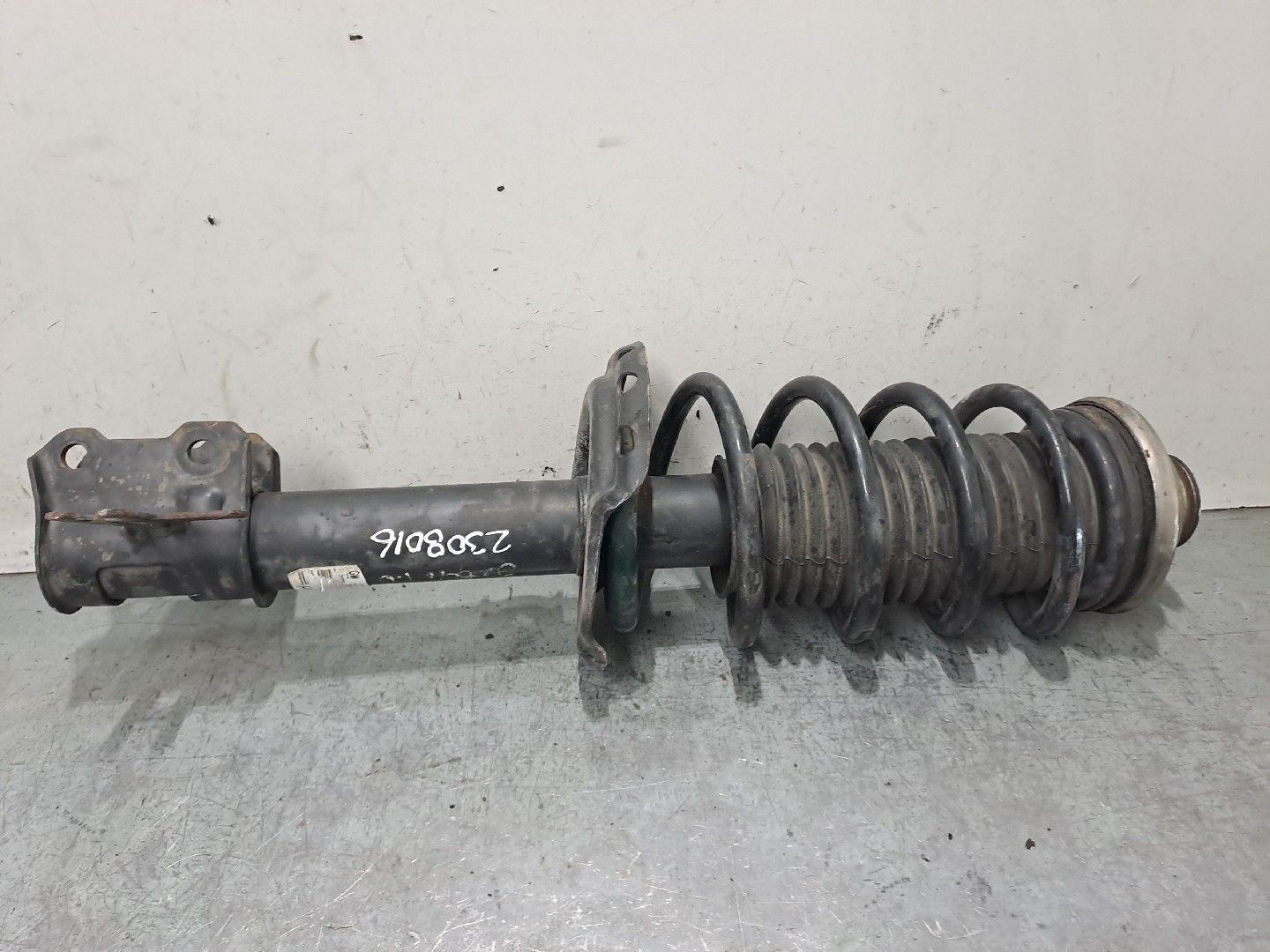 Right Front Shock Absorber OPEL ASTRA H GTC (A04) | 05 - 10