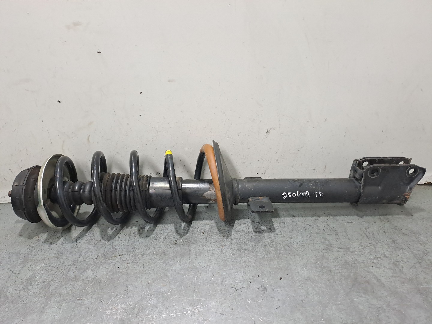 Left Rear Shock Absorber DACIA DUSTER (HS_) | 10 - 18