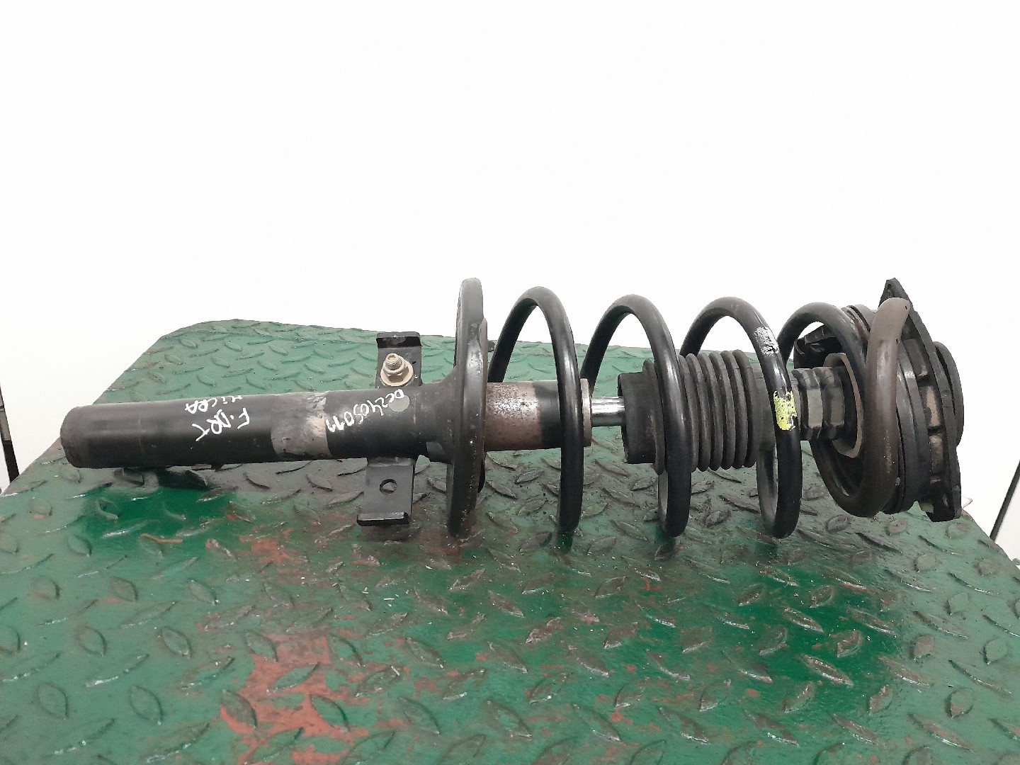 Right Front Shock Absorber RENAULT SCÉNIC II (JM0/1_) | 03 - 10