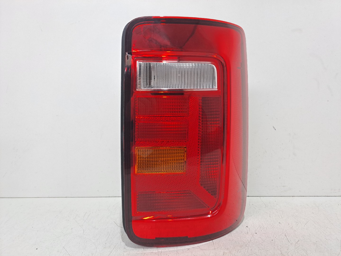 Right Taillight VOLKSWAGEN CADDY IV Combi (SAB, SAJ) | 15 - 
