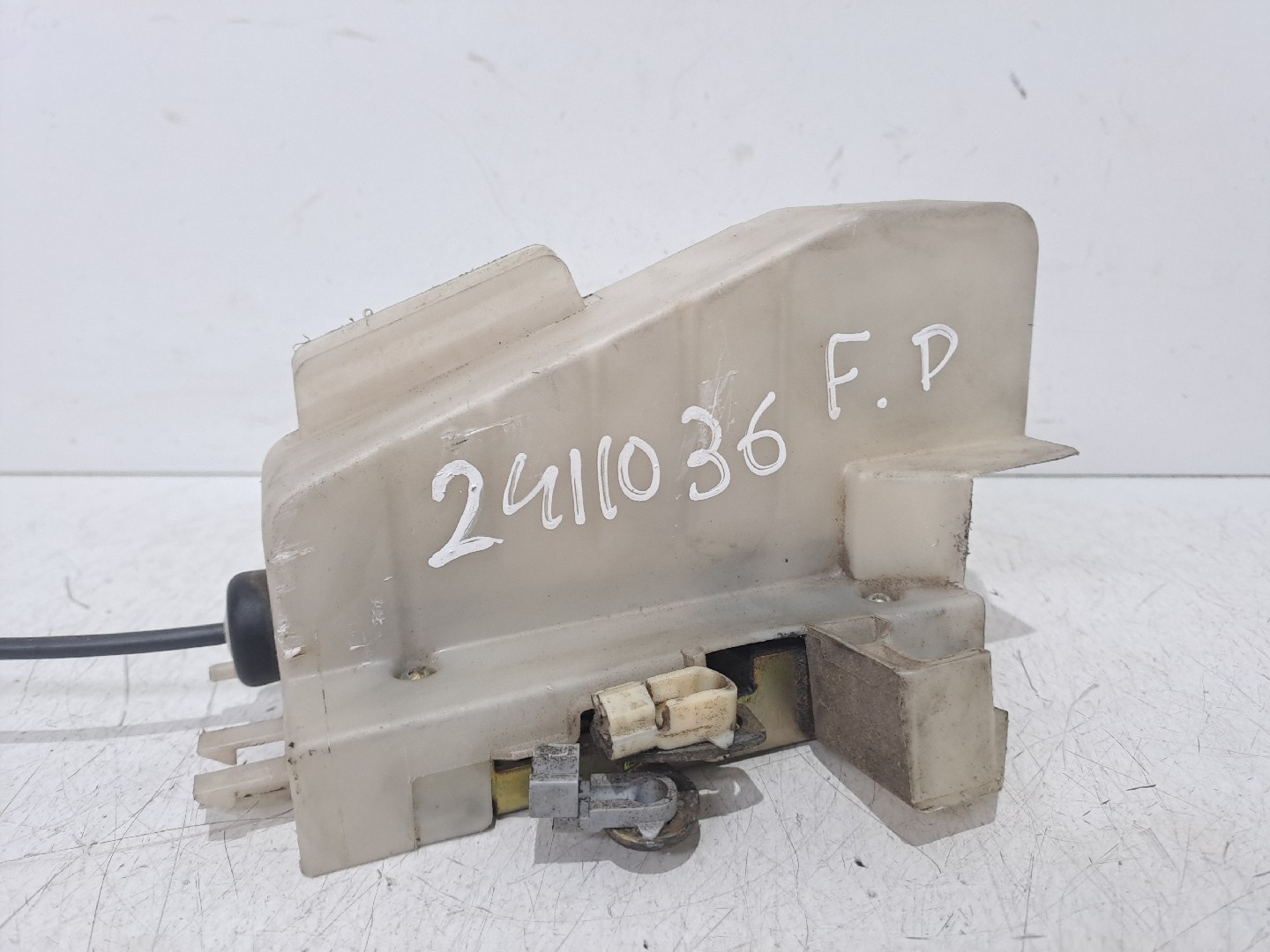 Fechadura frente direita FORD FIESTA IV (JA_, JB_) | 95 - 02