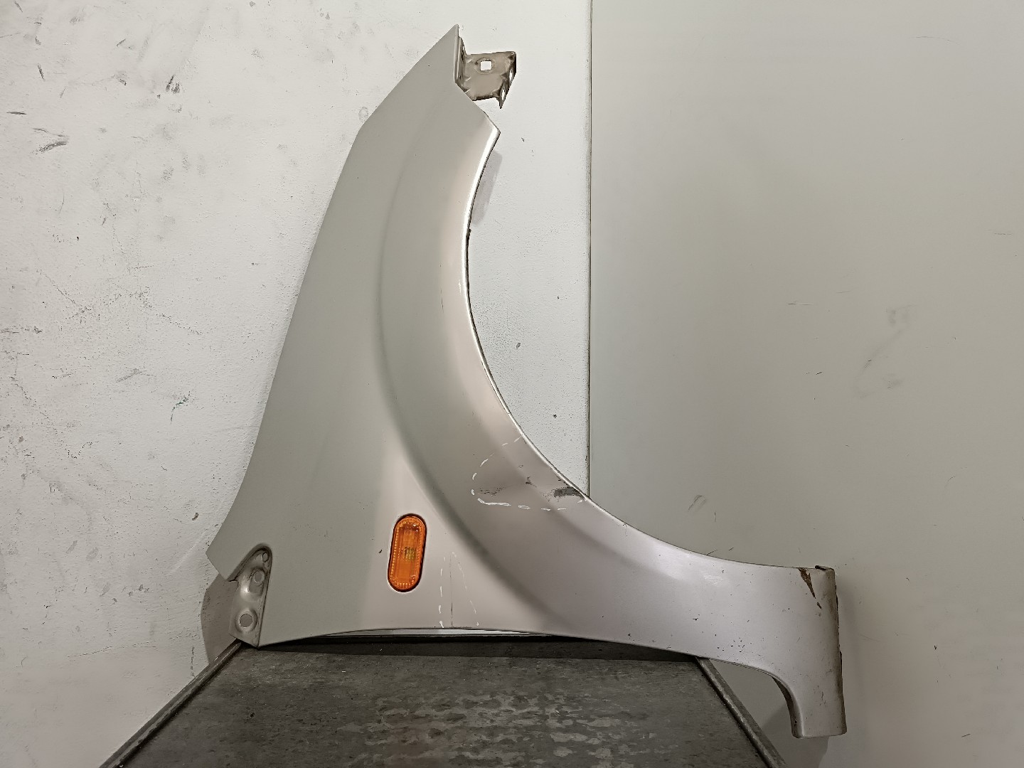 Guarda-lamas direito FORD FIESTA V (JH_, JD_) | 01 - 14