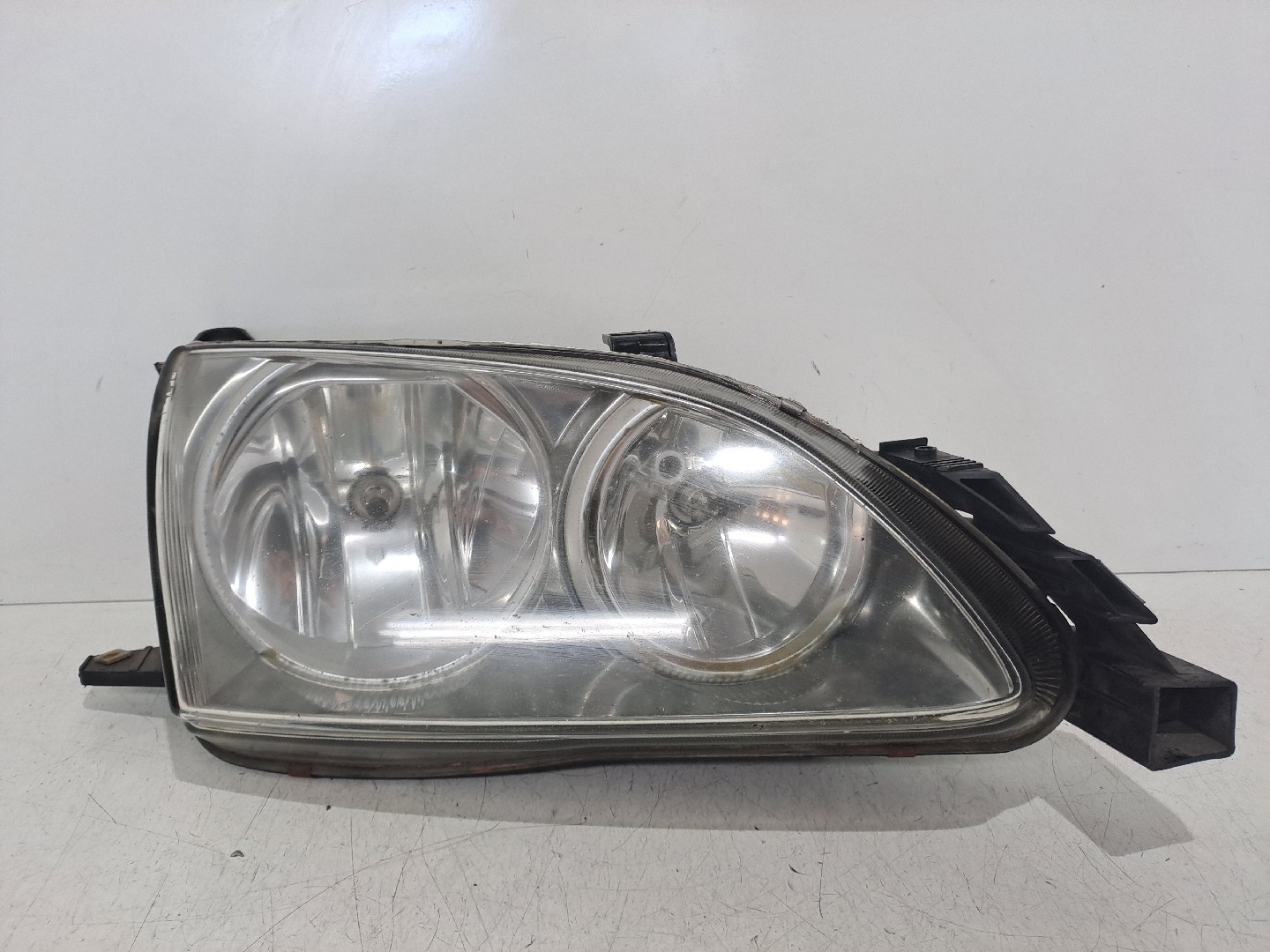 Optica direita TOYOTA AVENSIS (_T22_) | 97 - 03