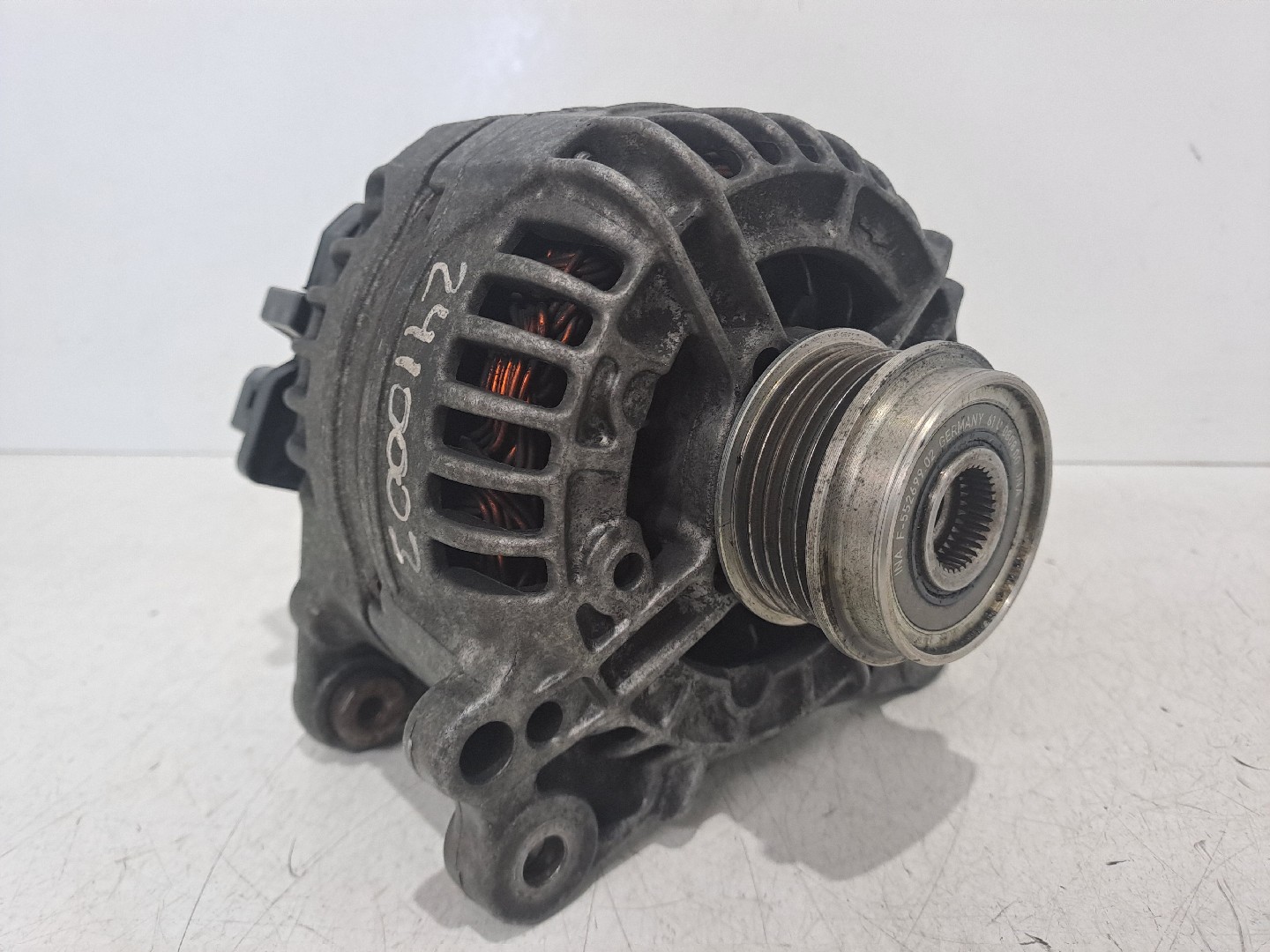 Alternador AUDI A4 (8E2, B6) | 00 - 05